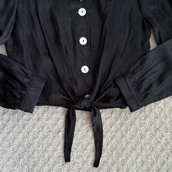 Patrizia Luca Tie Front Crop Top Black Size Small/Medium NWT - Picture 5 of 14